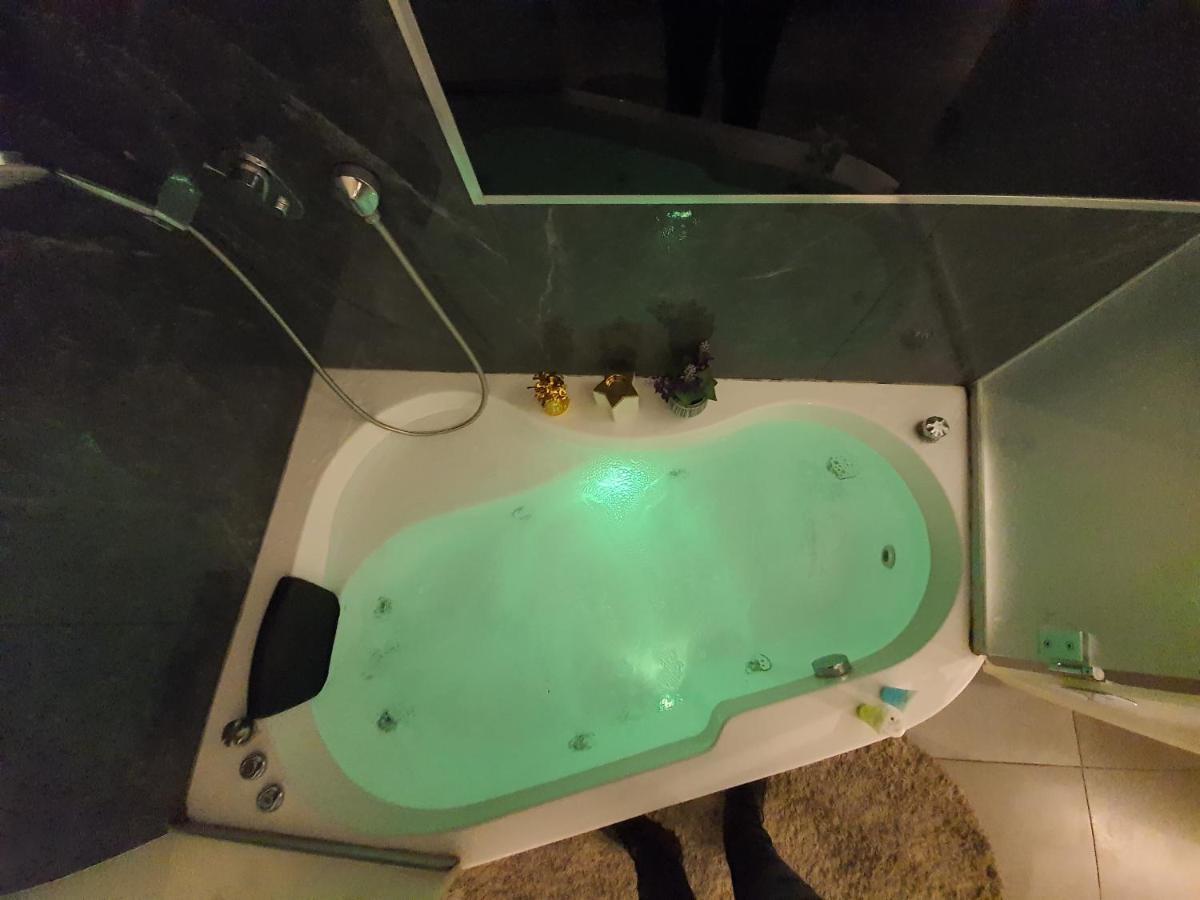 אילבן Eleven Spa Suites Єрусалим Екстер'єр фото