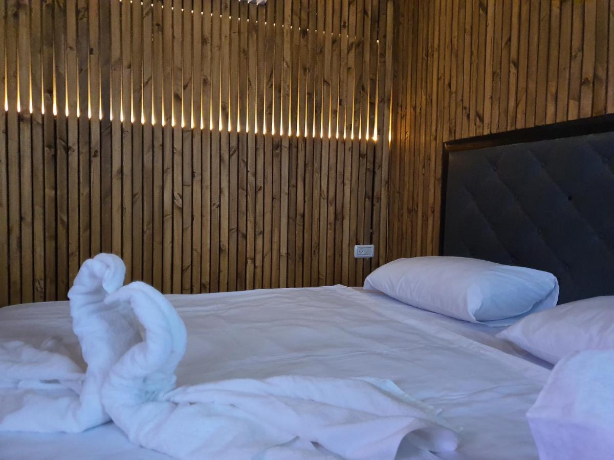 אילבן Eleven Spa Suites Єрусалим Екстер'єр фото
